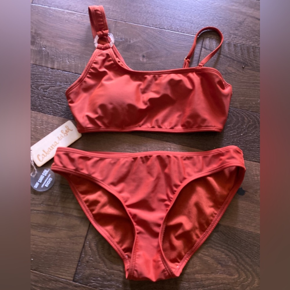 Cabana de Sol asymmetrical strap with ring accent bikini